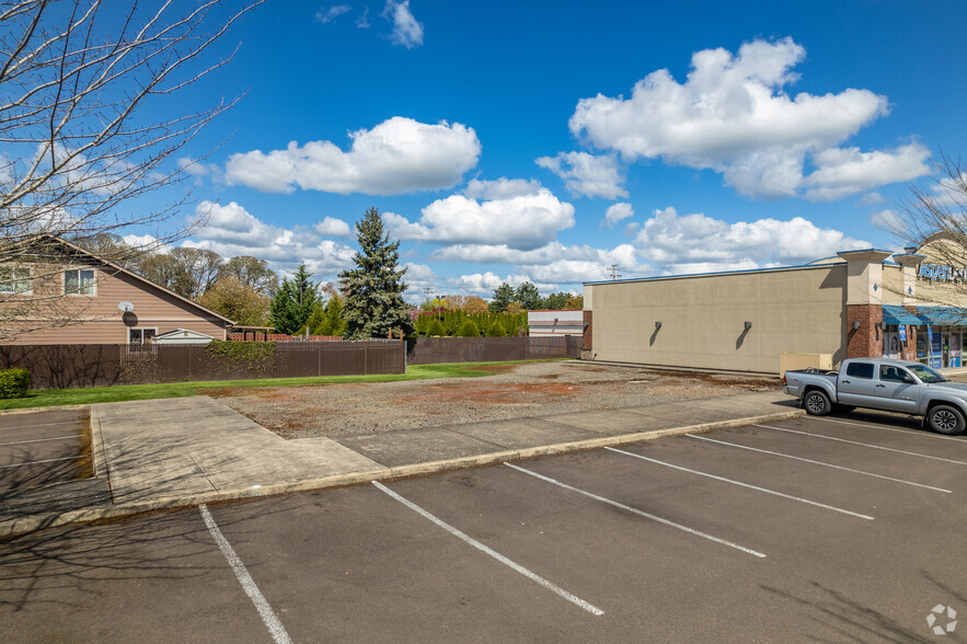 Geary & 14th Ave, Albany, OR for lease - Primary Photo - Image 1 of 3