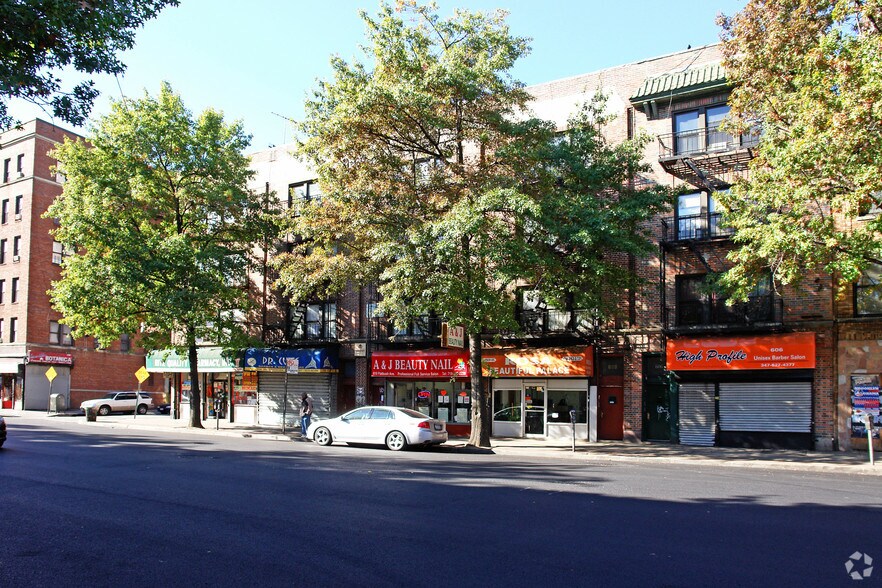 608-612 Flatbush Ave, Brooklyn, NY à louer - Photo du bâtiment - Image 2 de 2