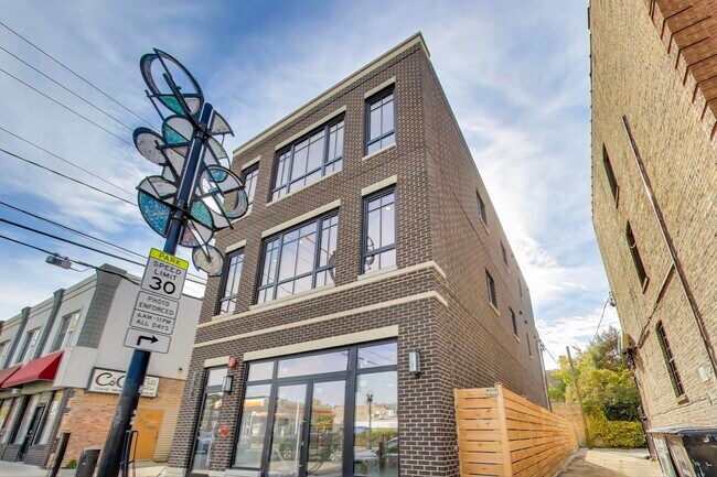 Plus de détails pour 1619 W Lawrence Ave, Chicago, IL - Bureau/Commerce de détail à louer