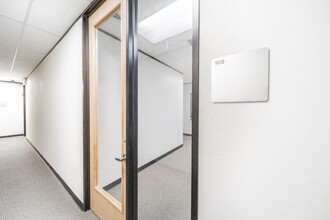 1880 S Dairy Ashford Rd, Houston, TX for lease Interior Photo- Image 1 of 4