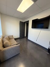 3820 N Mason Rd, Katy, TX for lease Interior Photo- Image 2 of 3