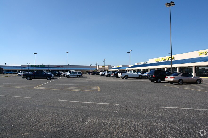 200 Eglin Pky NE, Fort Walton Beach, FL for lease - Primary Photo - Image 1 of 9