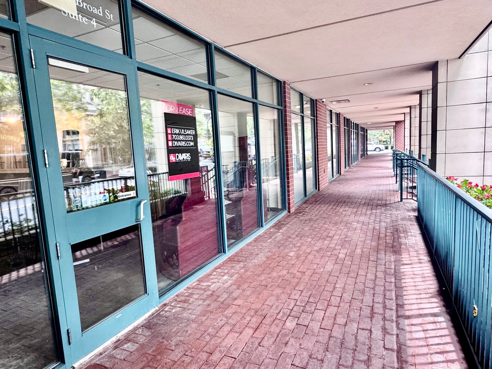 502 W Broad St, Falls Church, VA for lease Building Photo- Image 1 of 8