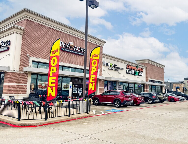 12353 FM 1960 Rd W, Houston, TX à louer - Photo principale - Image 1 de 4