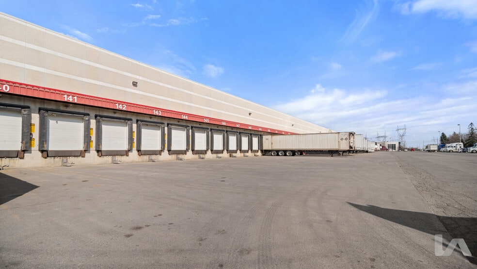 8495 Goreway Dr, Brampton, ON for lease - Building Photo - Image 2 of 3