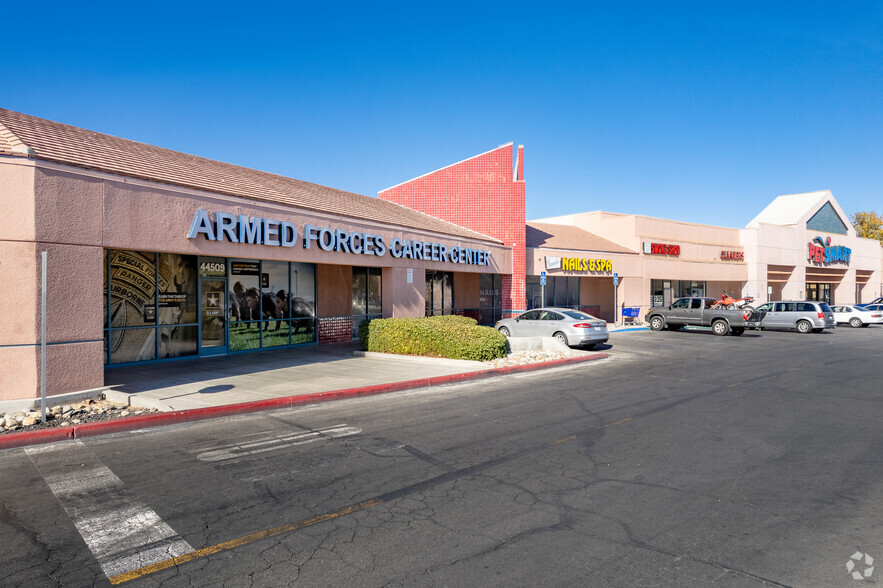 44405-44599 Valley Central Way, Lancaster, CA for lease - Building Photo - Image 2 of 5