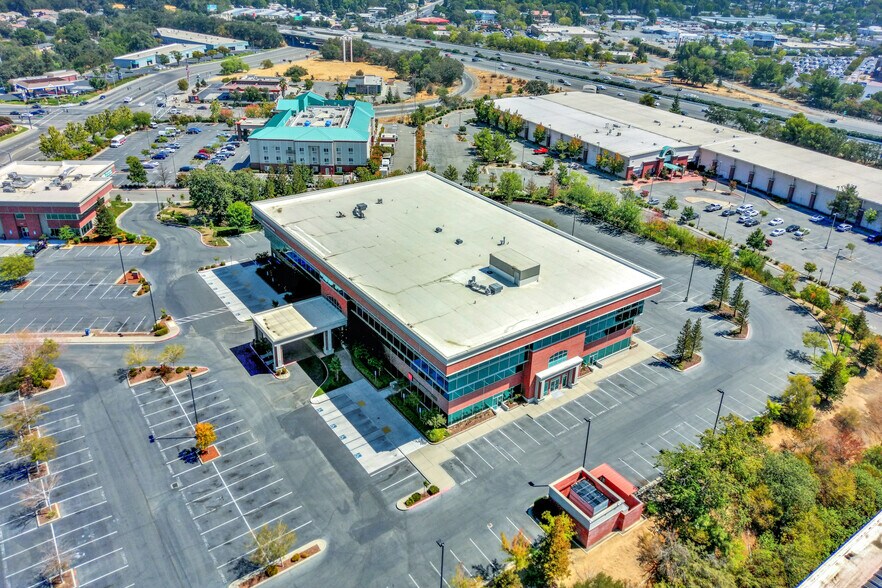 770 Mason St, Vacaville, CA à louer - Aérien - Image 2 de 24