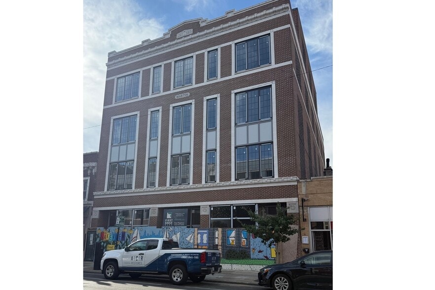 3160 N Broadway St, Chicago, IL for lease - Building Photo - Image 1 of 4