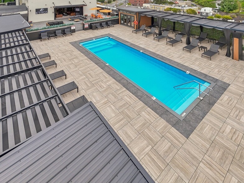 740 Washington Ave, Belleville, NJ for lease - Aerial - Image 2 of 3