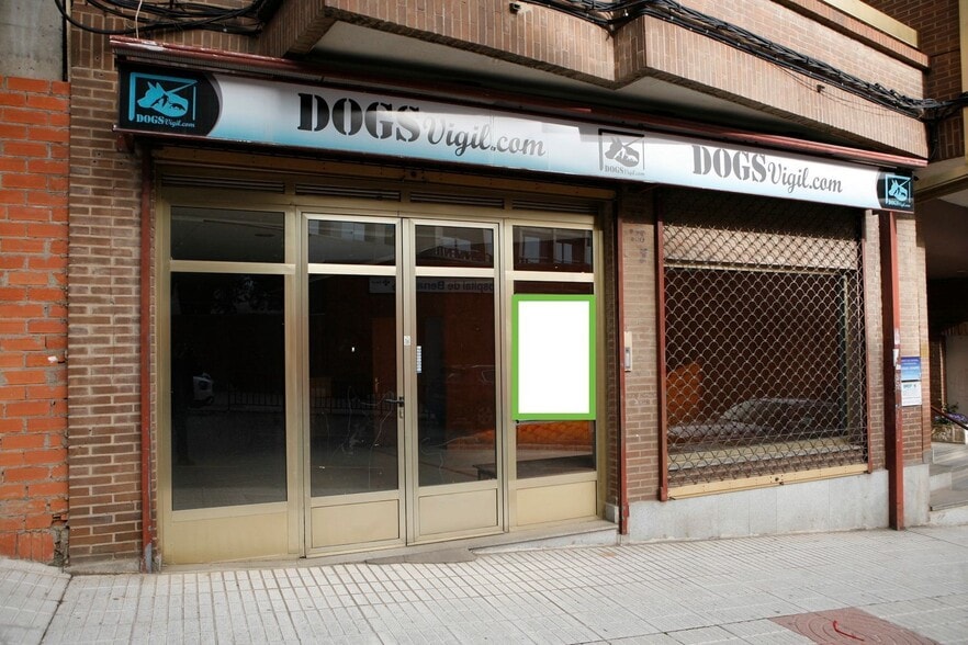 Retail in Benavente for sale - Building Photo - Image 1 of 10