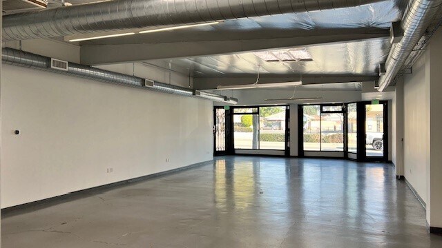 3505 W Beverly Blvd, Montebello, CA for lease - Interior Photo - Image 2 of 27