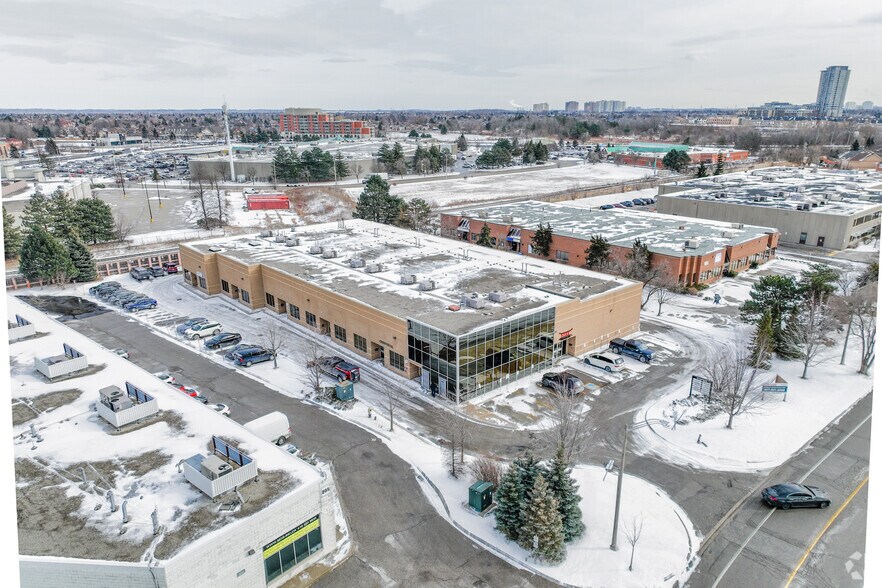 195 Clayton Dr, Markham, ON à vendre - Photo du bâtiment - Image 1 de 1