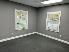 68 N High St, New Albany, OH for lease Interior Photo- Image 2 of 5