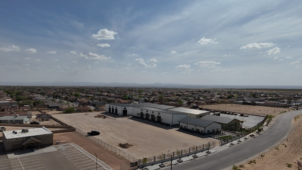 14372 Rudi Kuefner, Horizon City, TX for lease - Building Photo - Image 2 of 29