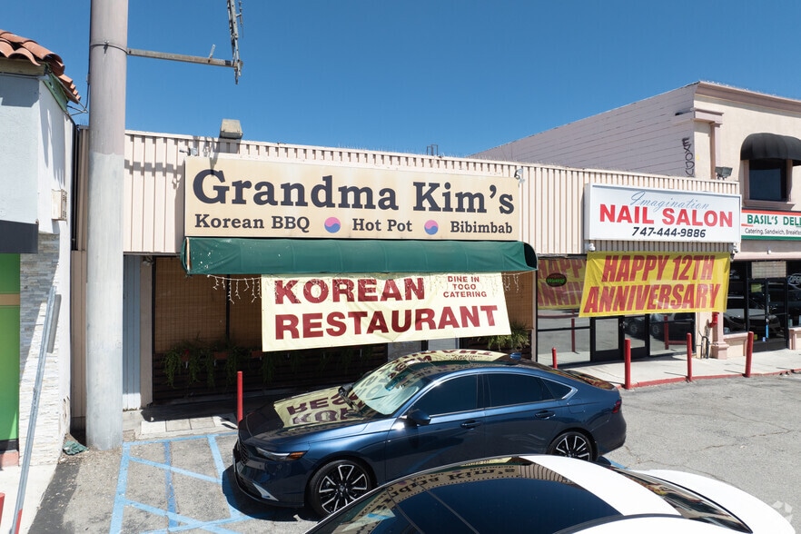 8372 Topanga Canyon Blvd, Los Angeles, CA for lease - Primary Photo - Image 2 of 2
