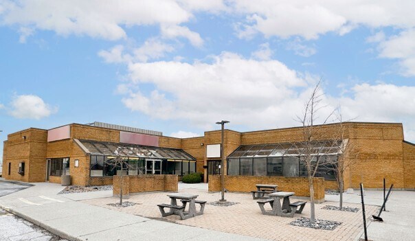 160 Keil Dr S, Chatham, ON à vendre Photo du bâtiment- Image 1 de 1