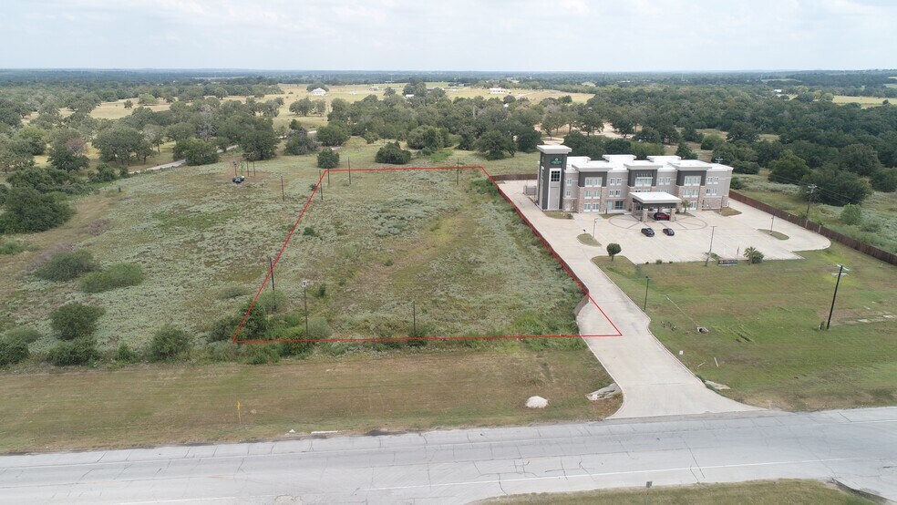 197 U.S. 90 Hwy, Luling, TX à louer - Aérien - Image 3 de 7