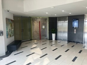 4001 Airport Fwy, Bedford, TX for lease Interior Photo- Image 1 of 8