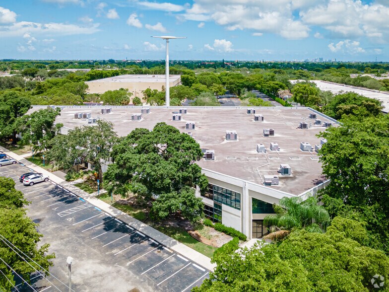 1800 NW 69th Ave, Plantation, FL à louer - Aérien - Image 3 de 25