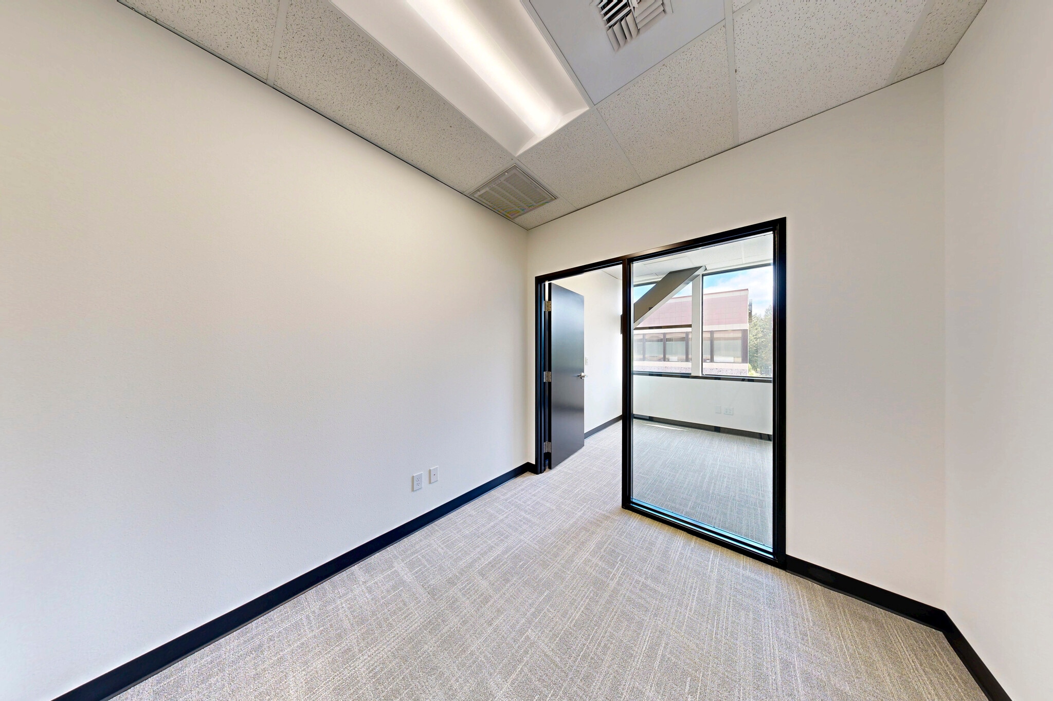 676 Woodland Square Loop SE, Lacey, WA for lease Interior Photo- Image 1 of 5