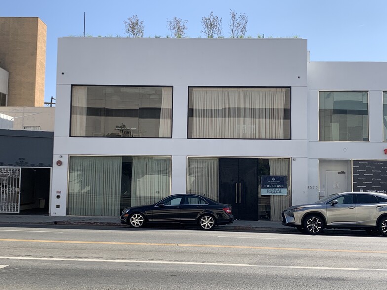 8070 Melrose Ave, Los Angeles, CA à vendre - Photo du bâtiment - Image 1 de 1