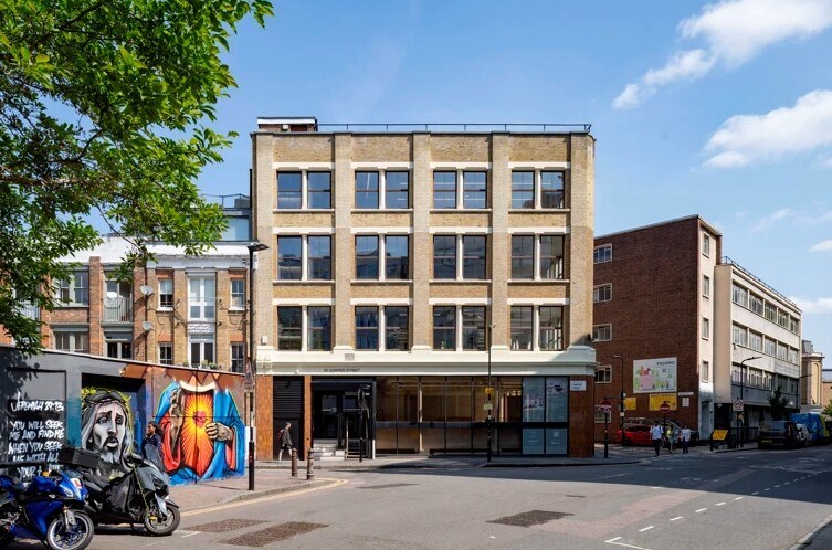 22-24 Cowper St, Londres à louer Photo du bâtiment- Image 1 de 12