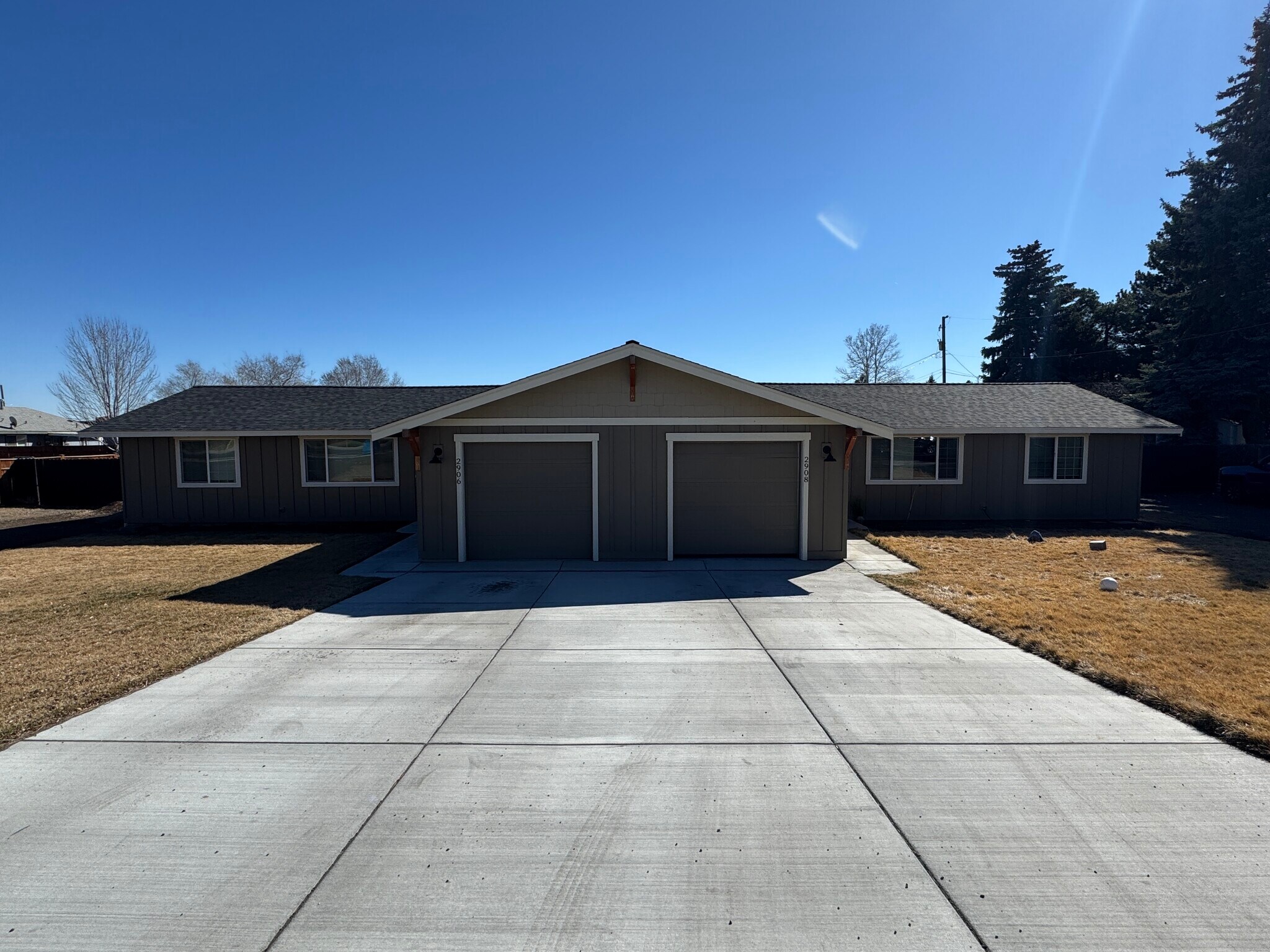 2908 NW Canal Blvd, Redmond, OR à vendre Photo principale- Image 1 de 25