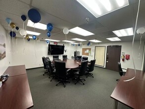 17215 Studebaker Rd, Cerritos, CA à louer Photo du bâtiment- Image 2 de 2