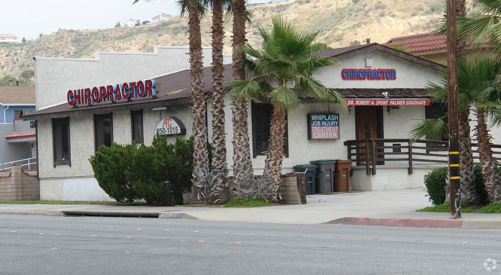 17970 Sierra Hwy, Canyon Country, CA for sale - Primary Photo - Image 1 of 1