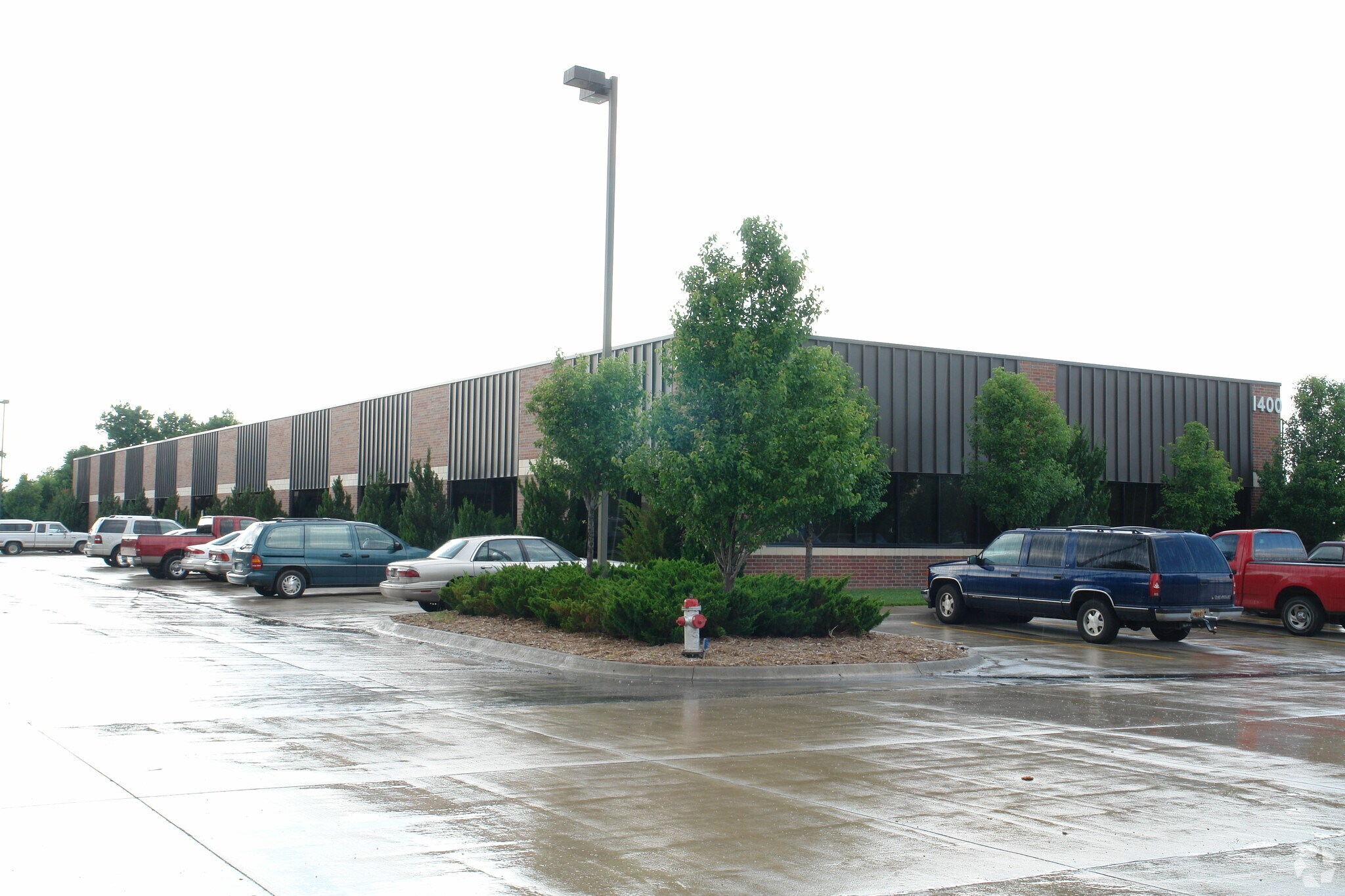 8200 E 34th St, Wichita, KS for lease Primary Photo- Image 1 of 5