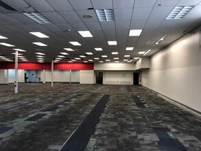 7202 Michigan Rd, Indianapolis, IN for lease Interior Photo- Image 2 of 12