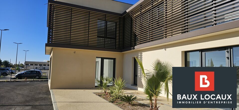 Office in Carpentras for lease - Building Photo - Image 2 of 3
