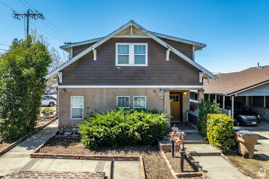 620 3rd St, Lincoln, CA à louer - Photo du bâtiment - Image 3 de 6