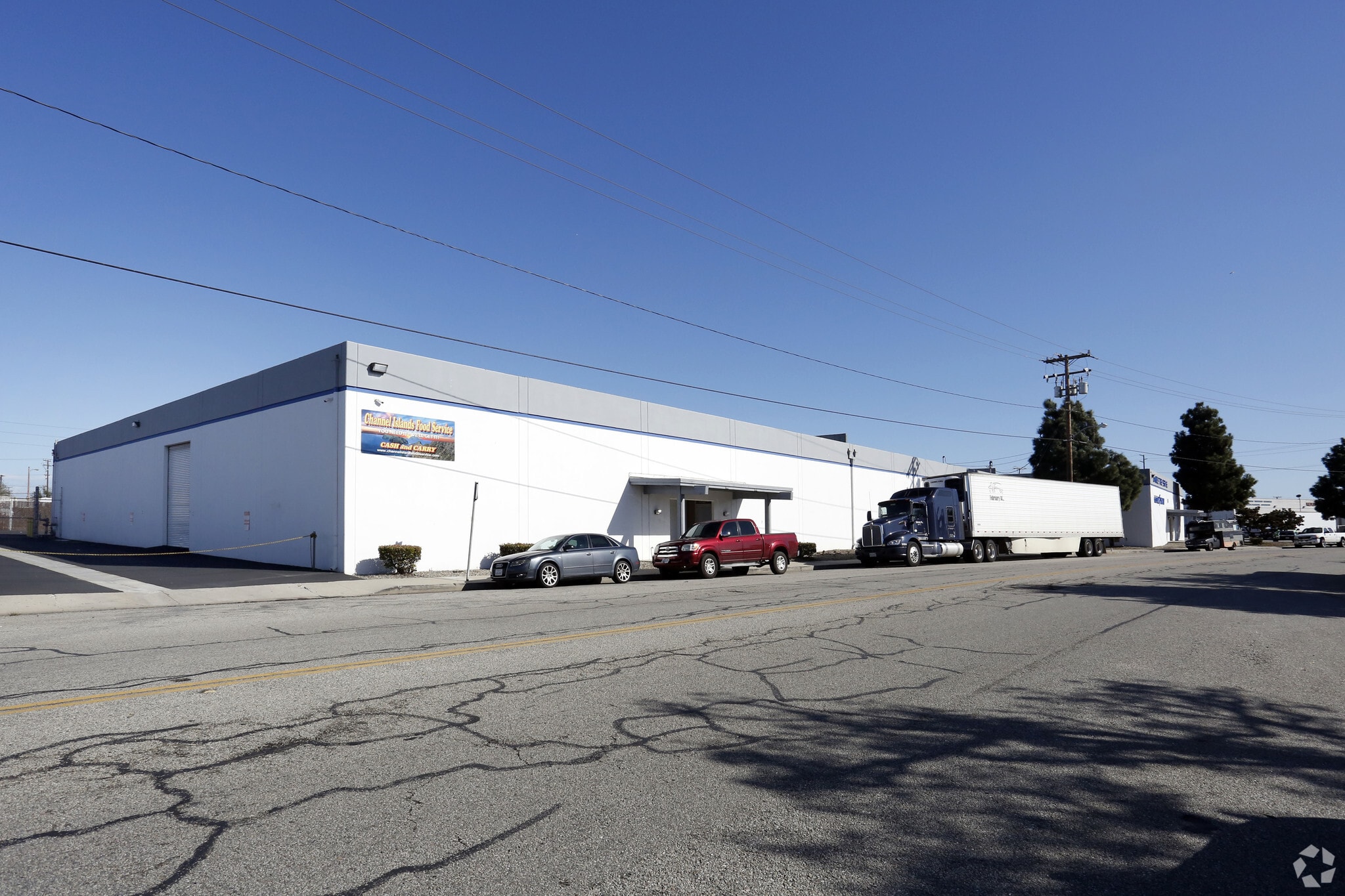 1000-1020 Commercial Ave, Oxnard, CA for lease Primary Photo- Image 1 of 10