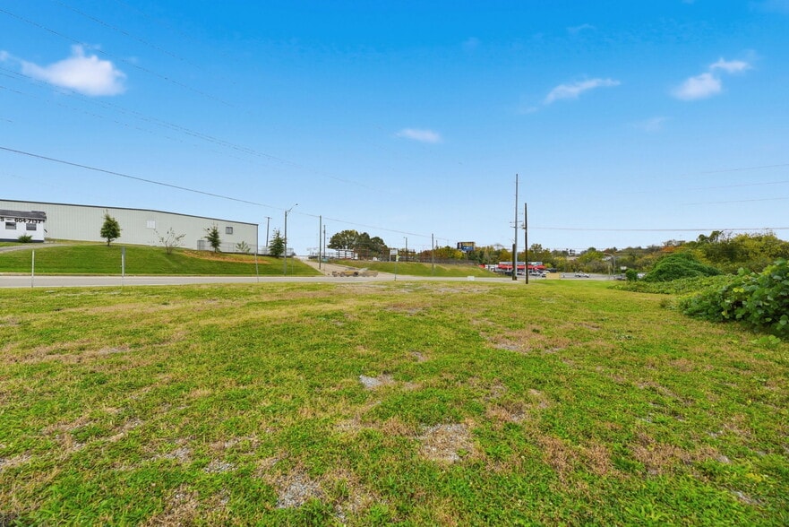 1501 N Central St, Knoxville, TN for sale - Building Photo - Image 3 of 7