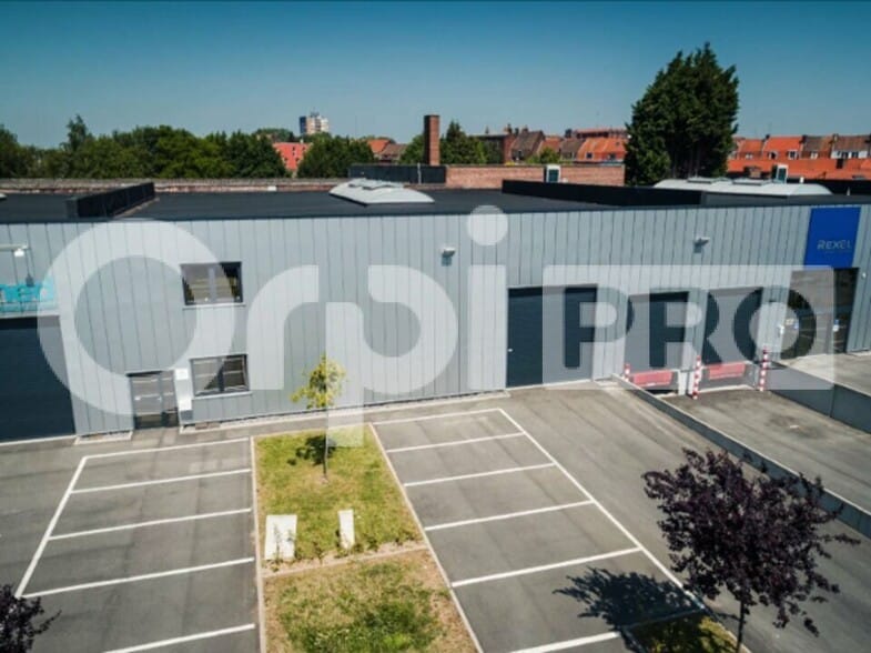 Industrial in Seclin for lease - Building Photo - Image 3 of 4