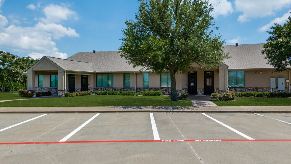 6200 Stone Hill Farms Pky, Flower Mound, TX à vendre - Photo du bâtiment - Image 3 de 26