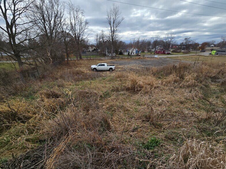 116-126 Frost St, Jackson, MI à vendre - Photo du bâtiment - Image 3 de 5