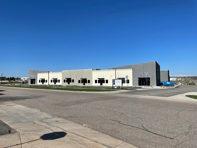 6333 S Racine Cir, Centennial, CO à louer - Photo du bâtiment - Image 3 de 30