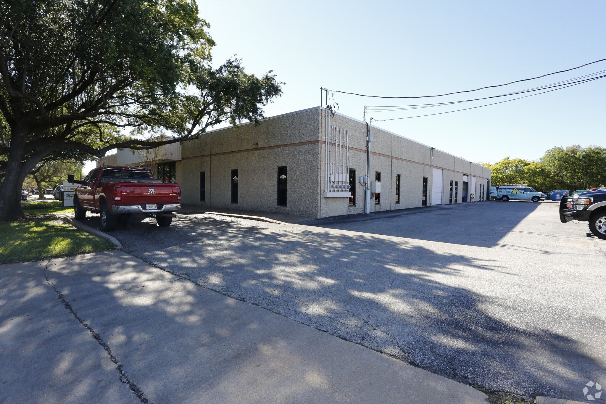 2211 Denton Dr, Austin, TX for lease Primary Photo- Image 1 of 8