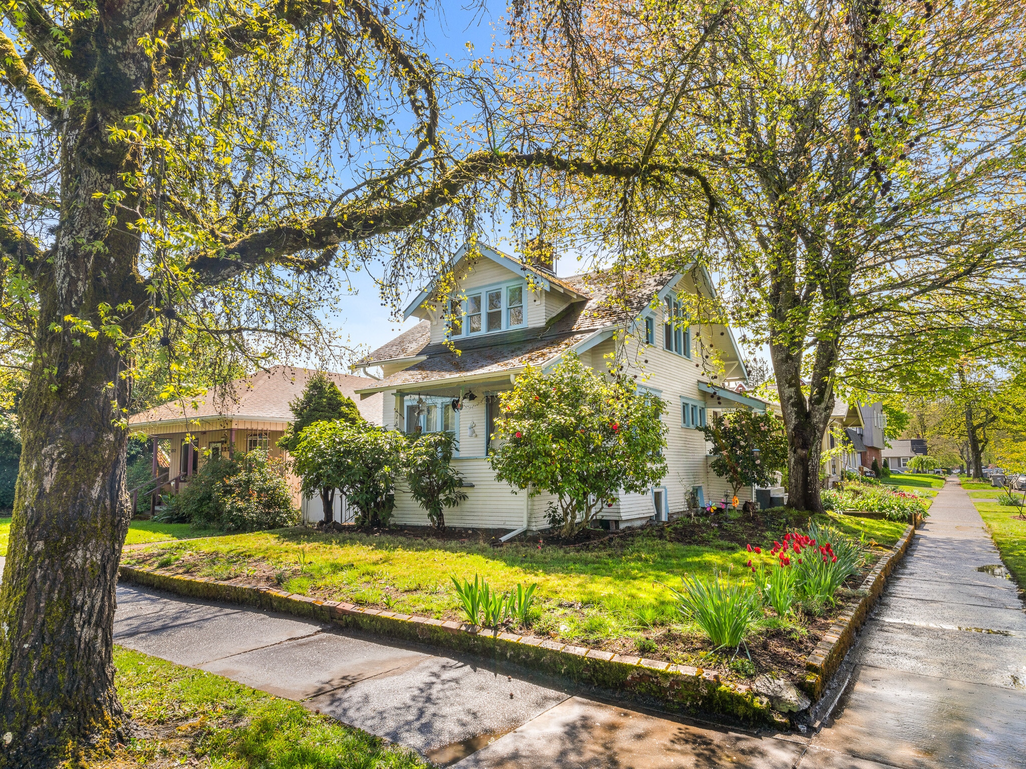 1262 NW Van Buren Ave, Corvallis, OR for sale Primary Photo- Image 1 of 27