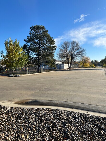 269 16th St W, Dickinson, ND à vendre - Photo du bâtiment - Image 3 de 22