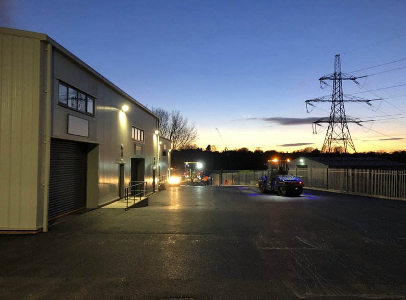 27 Withyfold Dr, Macclesfield for lease - Primary Photo - Image 1 of 3