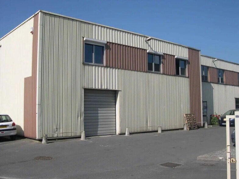 Flex dans Argenteuil à louer - Photo du bâtiment - Image 1 de 11