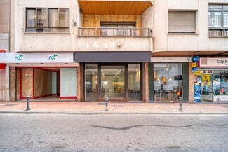 Plus de détails pour Multi-résidentiel à vendre