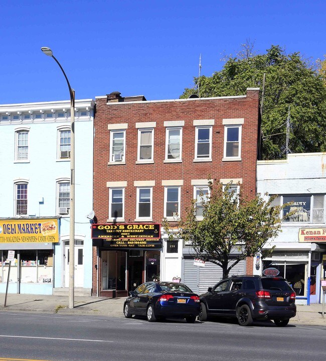 More details for 238 Broadway, Newburgh, NY - Retail for Lease