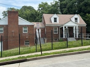 922 Ridge Rd Se, Washington, DC for lease Building Photo- Image 1 of 1