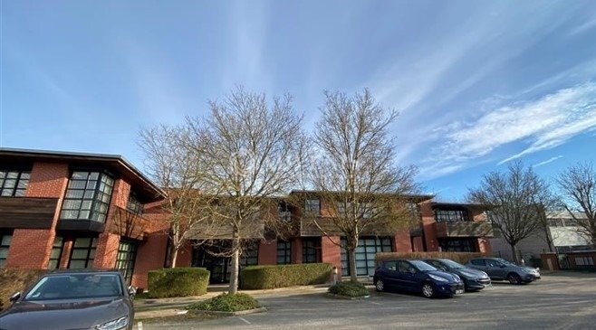 5 Rue Galilée, Guyancourt à louer - Photo du bâtiment - Image 1 de 6