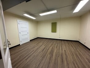 221 E Van Buren Ave, Harlingen, TX for lease Interior Photo- Image 2 of 3