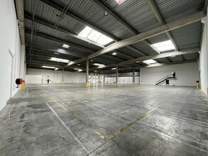 Industrial in Corbas for lease Interior Photo- Image 2 of 11